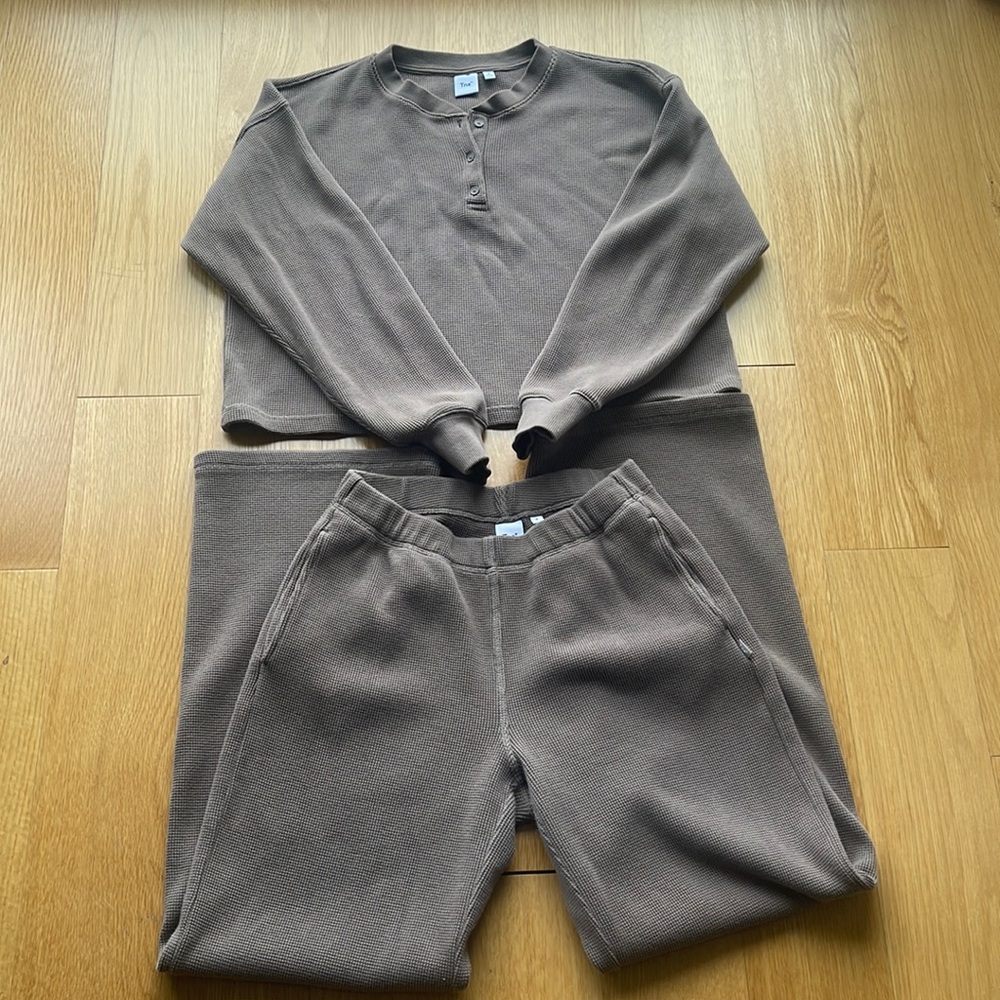 Aritzia waffle set